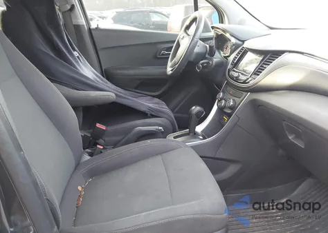 2019 Chevrolet Trax Ls from USA, damaged, VIN 3GNCJKSB6KL337600